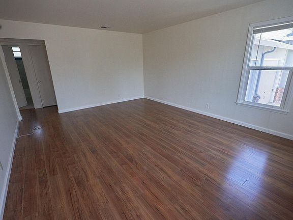 5th image of 820-822 Clinton St