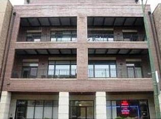 3420 W Foster Ave APT 202, Chicago, IL 60625