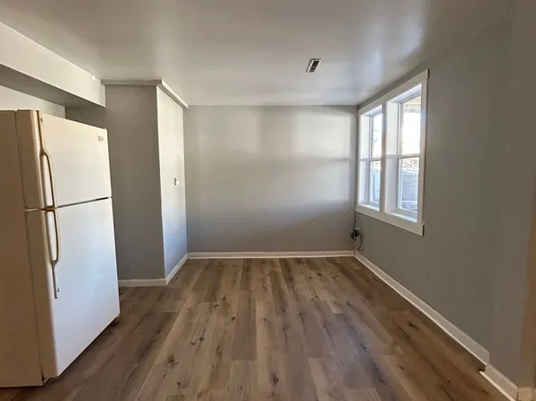 Black Milvus Rentals (6201 S. 42nd St.), 6201 S 42nd St #Basement, Omaha, NE 68107