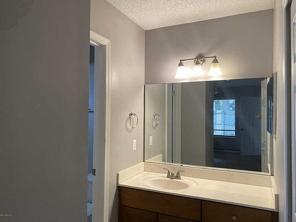 5th image of 14344 Coral Reef Dr S