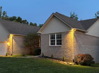 6006 Ledgerock Cove Pl, Louisville, KY 40219