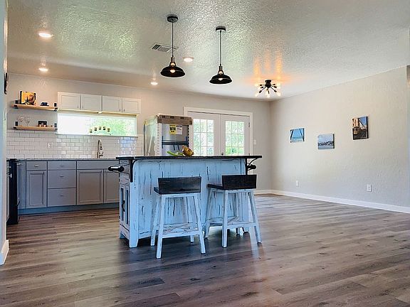4th image of 7514 Dream Valley St