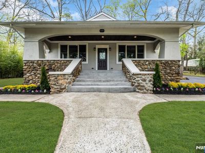 69 Broadway, Park Ridge, NJ, 07656