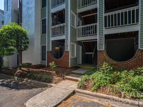 430 Queens Rd APT 711, Charlotte, NC 28207