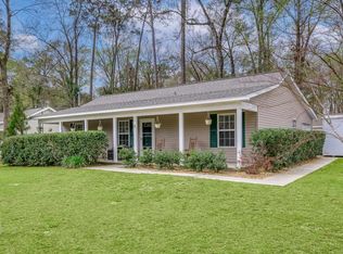 62 J R Milton Rd, Crawfordville, FL 32327