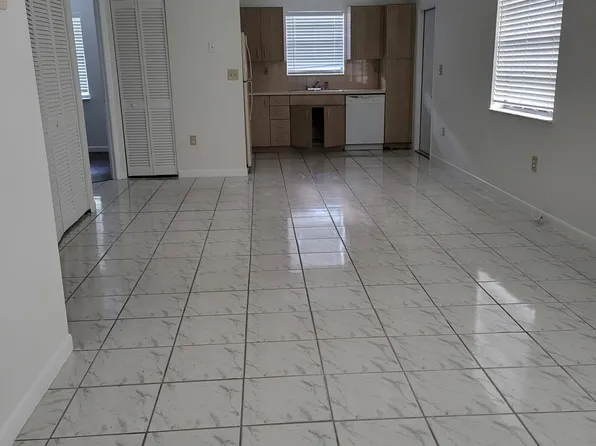 (undisclosed Address), Hollywood, FL 33020