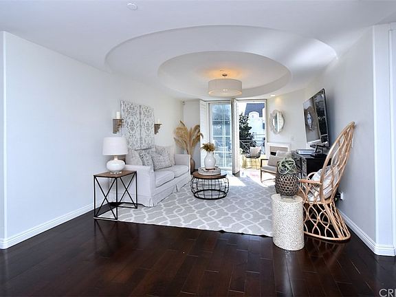 5th image of 4400 Cartwright Ave Unit 201