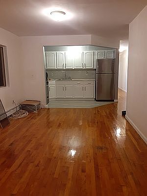 2nd image of 288 E 39th St Floor 2