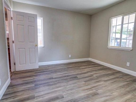 3rd image of 2978 43rd St