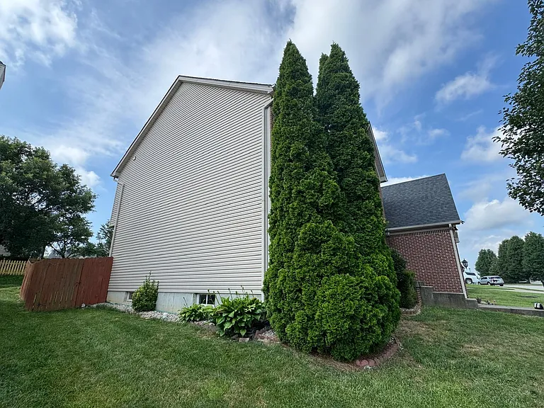 10916 Collington Dr — Photo 36
