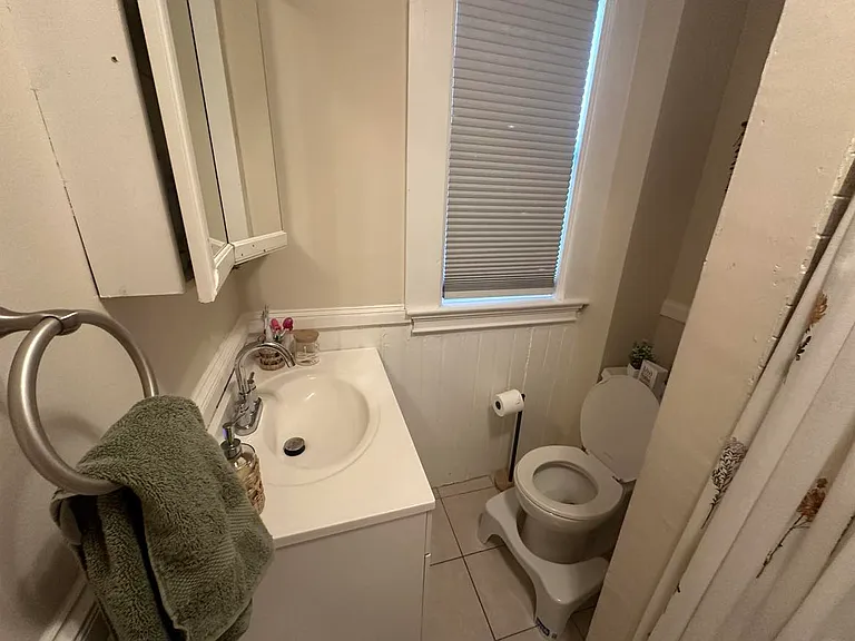 66 Romsey St #2 — Photo 9