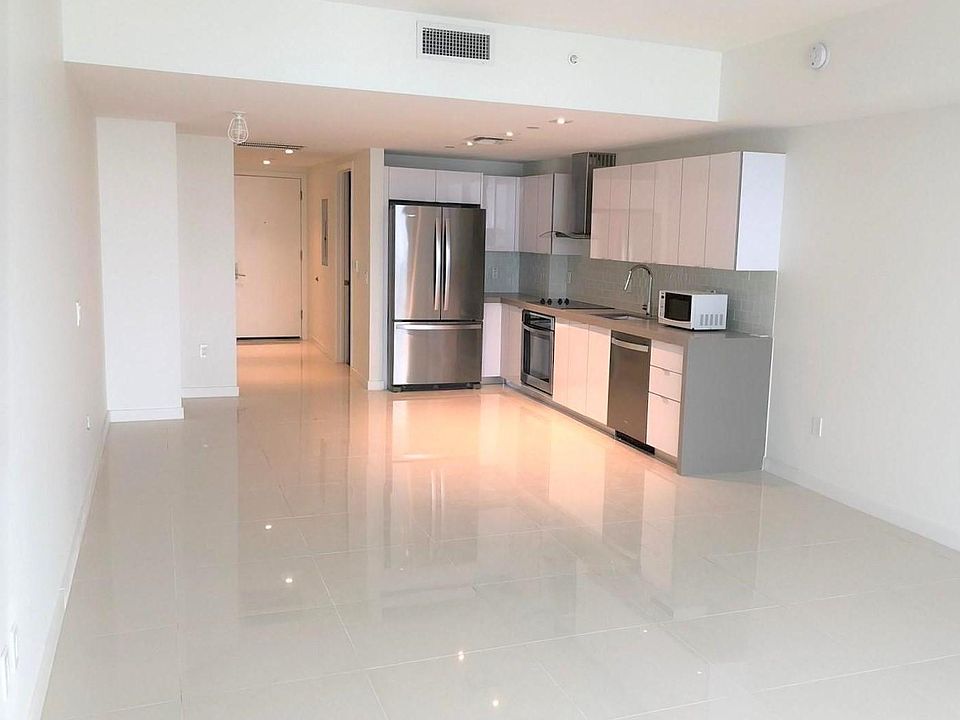1st image of 1600 NE 1st Ave #3103
