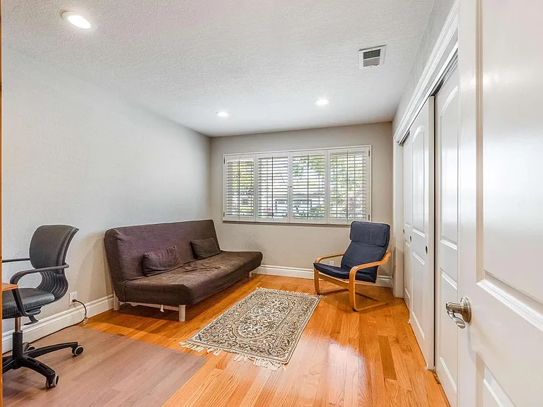 12371 Saraglen Dr — Photo 17
