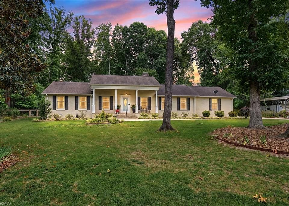 1st image of 4804 Brookhaven Dr