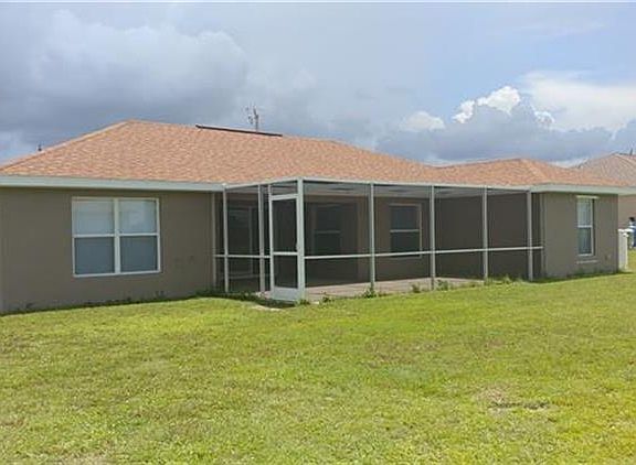 3rd image of 2018 NW 11th Ct