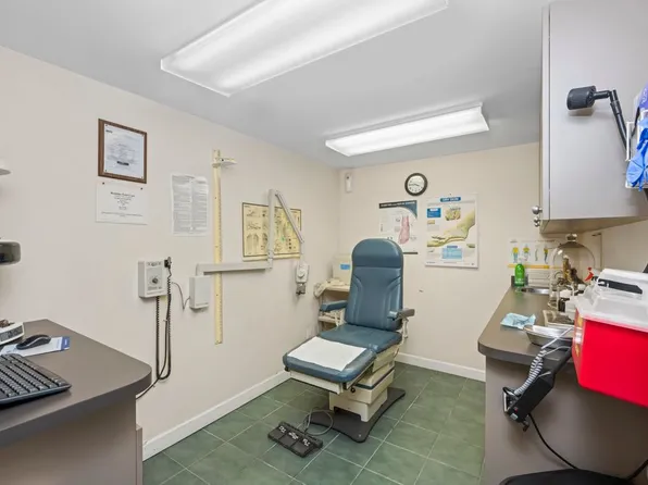 248 Avenue P image 47 of 51