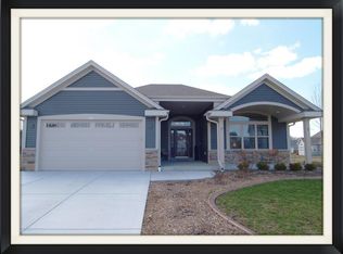 29 Rushmore Ln, Hartford, WI 53027
