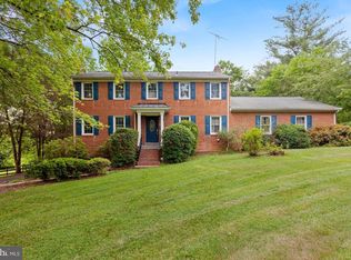 12608 Oxon Rd, Herndon, VA 20171