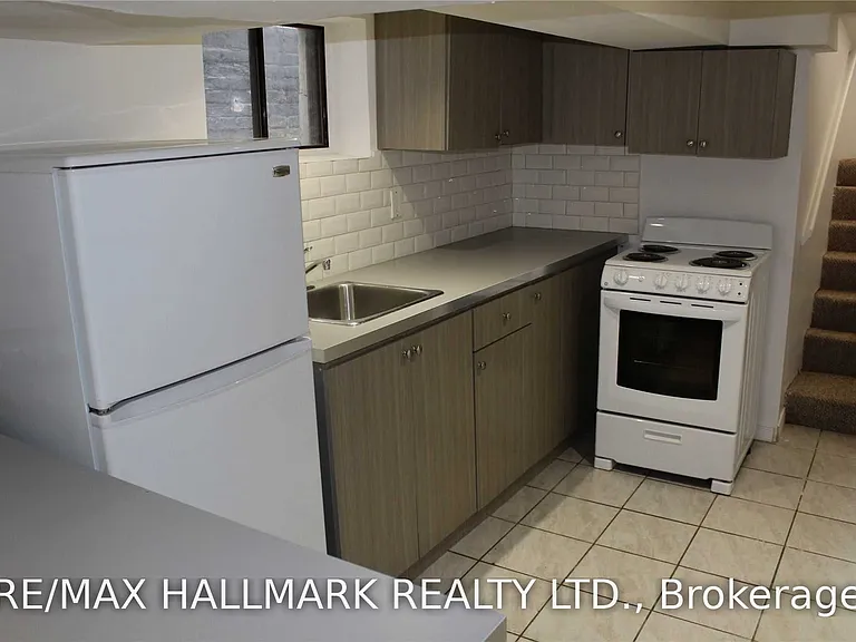 48 Strathcona Ave #BASEMENT — Photo 3