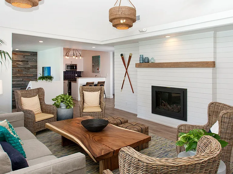 Beach Cove Apartments — Photo 16