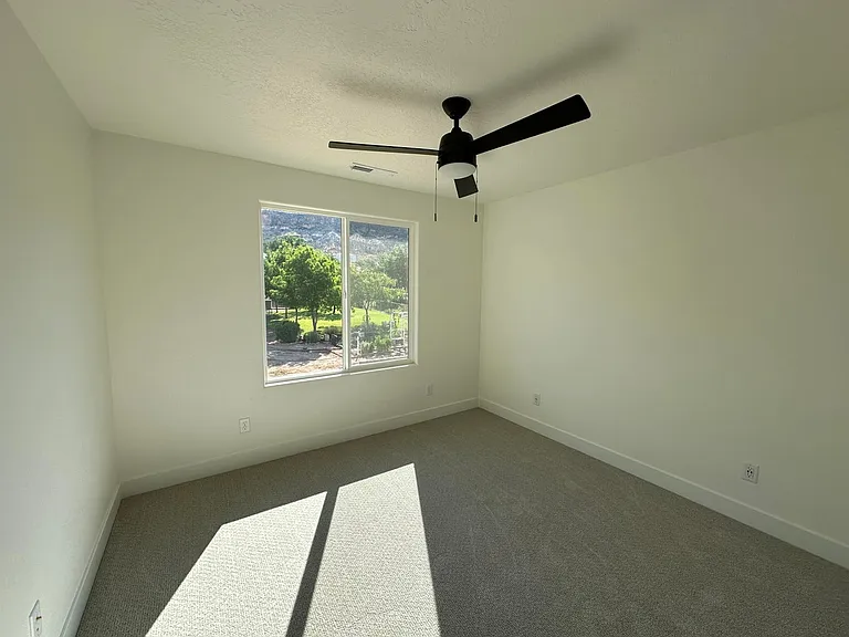 366 N 40 E — Photo 23