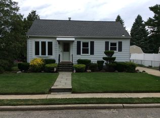 21 S 1st St, Bethpage, NY 11714