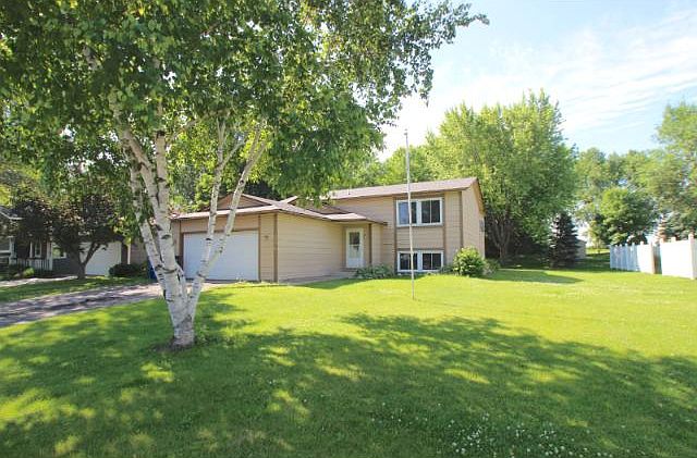 1st image of 525 Kassel Dr