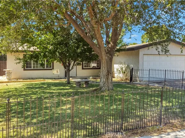452 E Kettering St, Lancaster, CA 93535