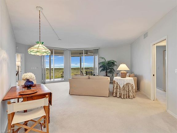 5th image of 1001 Arbor Lake DR #707