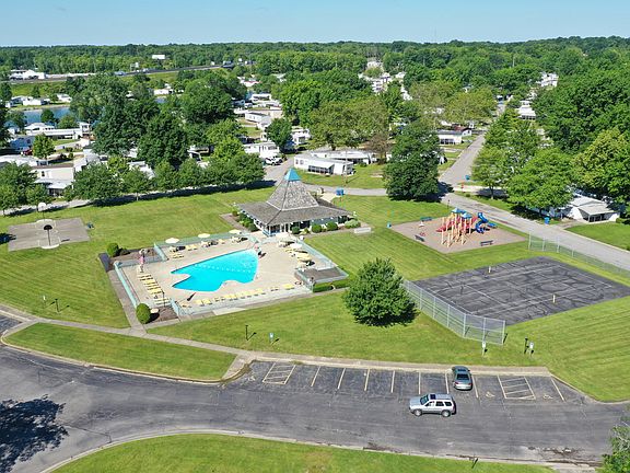 4th image of 520 Eagle Cir