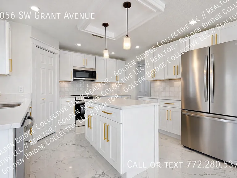 2056 SW Grant Ave — Photo 2