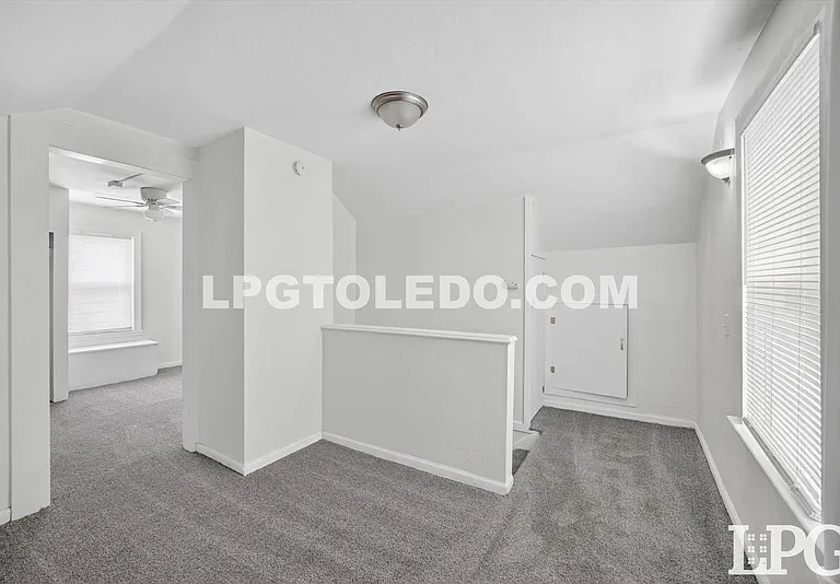 4406 Asbury Dr — Photo 20