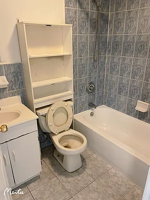 Rented by Century 21 New Golden Age Realty | media 6