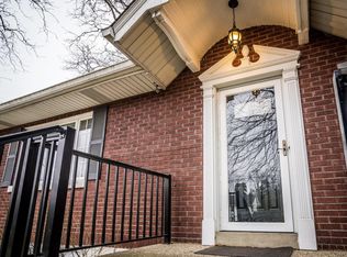 2545 Dundee Rd, Louisville, KY 40205