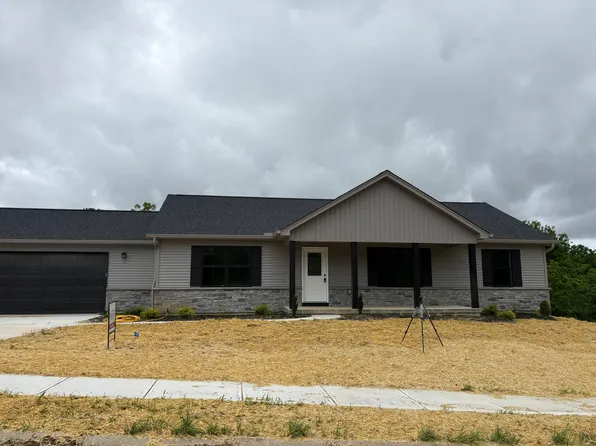 180 Saddlebrook Ln, Dry Ridge, KY 41035
