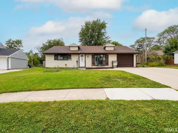 6535 Redbud Dr, Fort Wayne, IN 46825