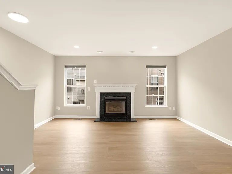 4284 Wheeled Caisson Sq — Photo 15
