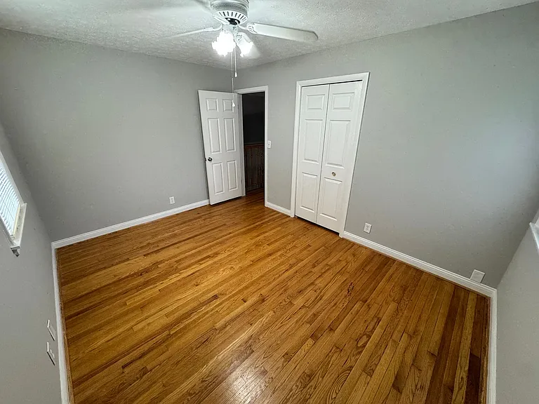 8016 Broadfern Dr — Photo 21