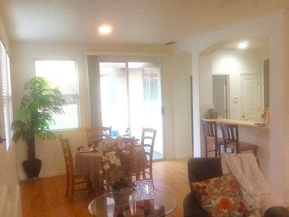 5th image of 3636 Saintsbury Dr