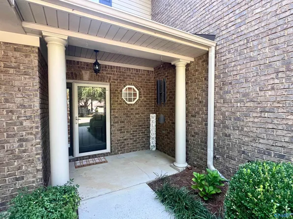 1806 Rushing Wood Dr NW, Madison, AL 35757