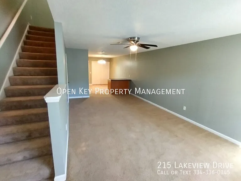 215 Lakeview Dr — Photo 4