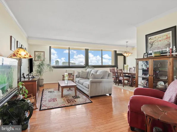 5501 Seminary Rd APT 1309, Falls Church, VA 22041