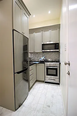 Rented by City Connections Realty | media 28