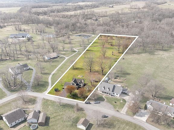 2nd image of 448 Grist Mill Rd