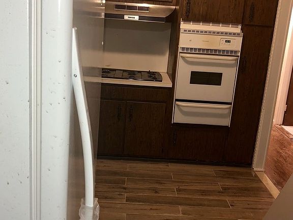 3rd image of 1358 E 89th St #2