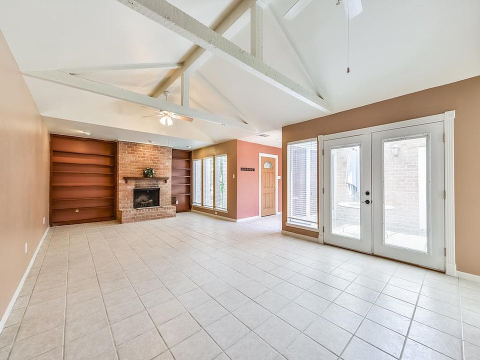 1st image of 1066 Apache Falls Dr