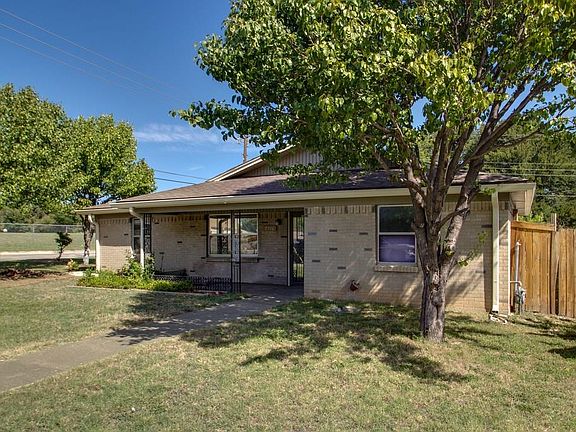 3rd image of 7716 Carlos St