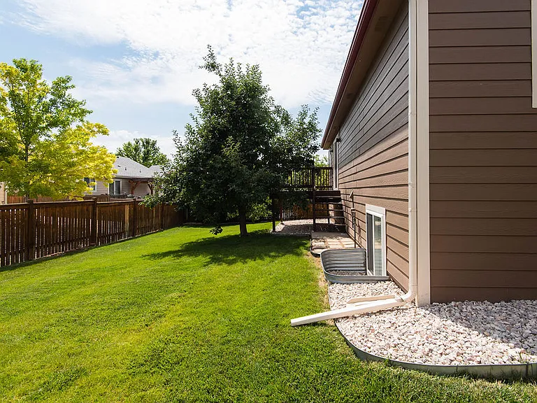 4060 Florence Dr — Photo 41