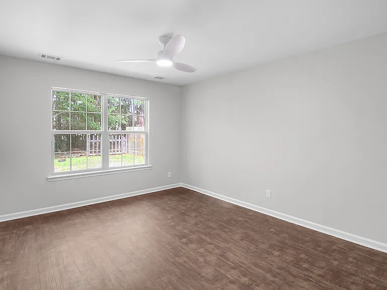 132 Pampas Dr — Photo 31