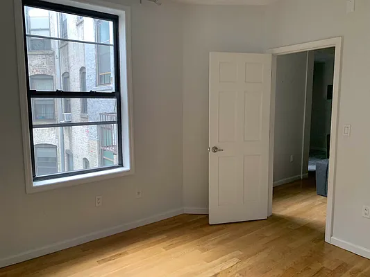 Rented by Voro, LLC | media 9